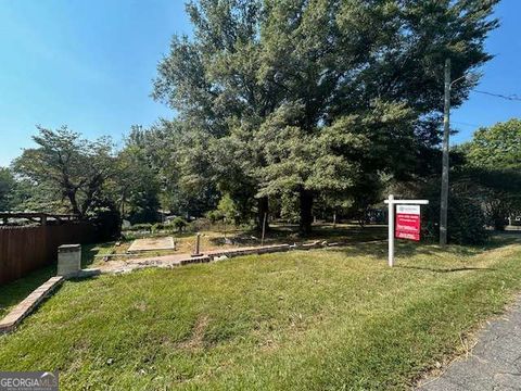 Photo of 124 Main Lake Drive SE, Acworth, GA 30102 (MLS # 10610945)