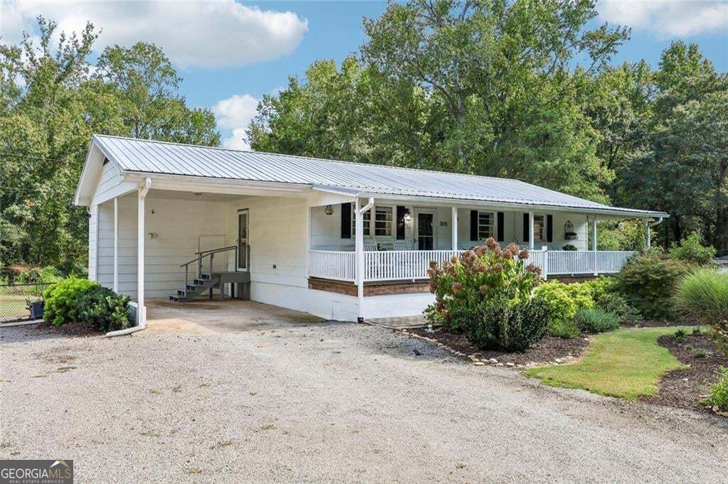 3011 Lawton LN