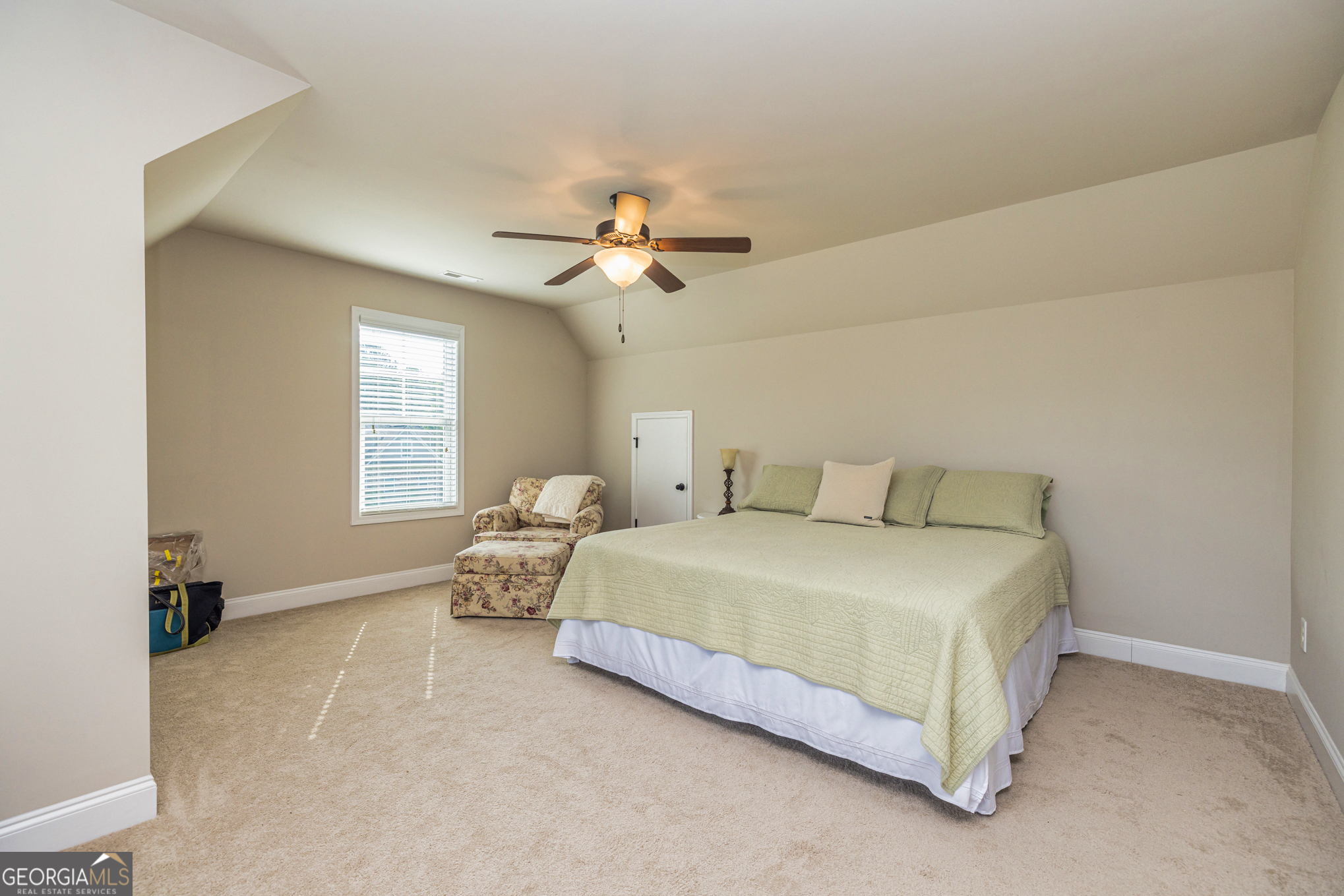 Senoia, Georgia 30276, United States, 4 Bedrooms Bedrooms, ,3 BathroomsBathrooms,Residential,Active,184543