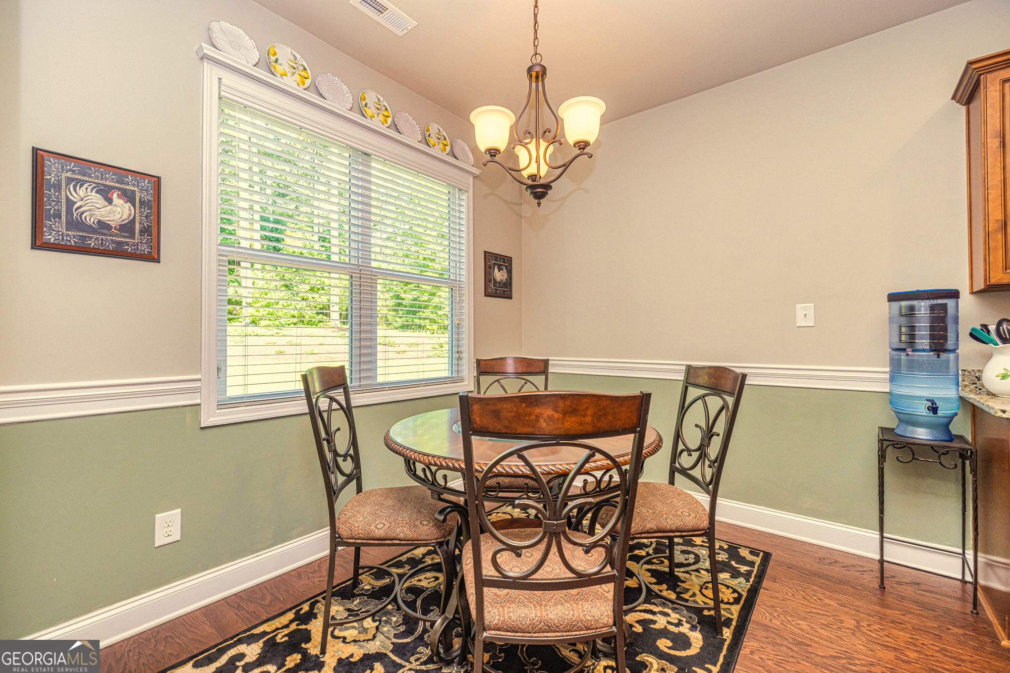 Senoia, Georgia 30276, United States, 4 Bedrooms Bedrooms, ,3 BathroomsBathrooms,Residential,Active,184543