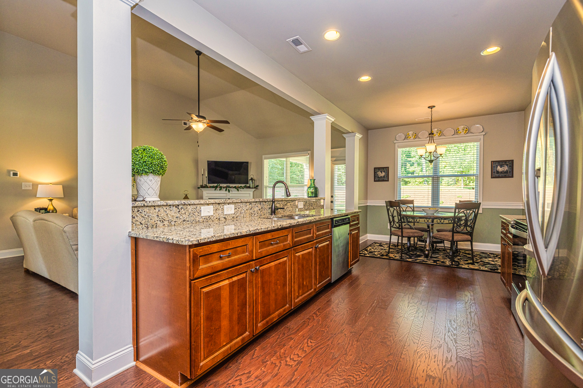 Senoia, Georgia 30276, United States, 4 Bedrooms Bedrooms, ,3 BathroomsBathrooms,Residential,Active,184543