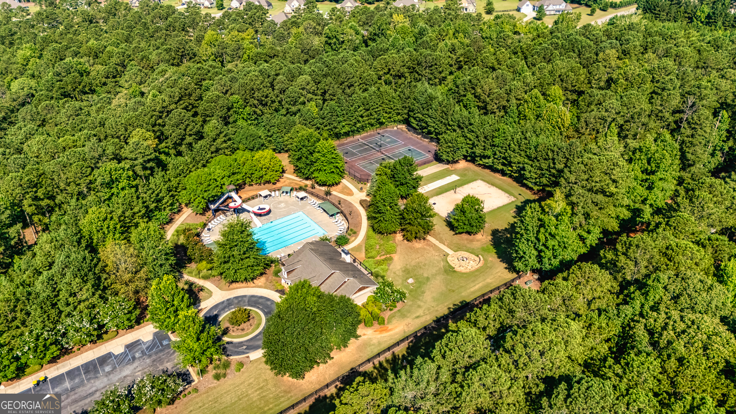 Senoia, Georgia 30276, United States, 4 Bedrooms Bedrooms, ,3 BathroomsBathrooms,Residential,Active,184543