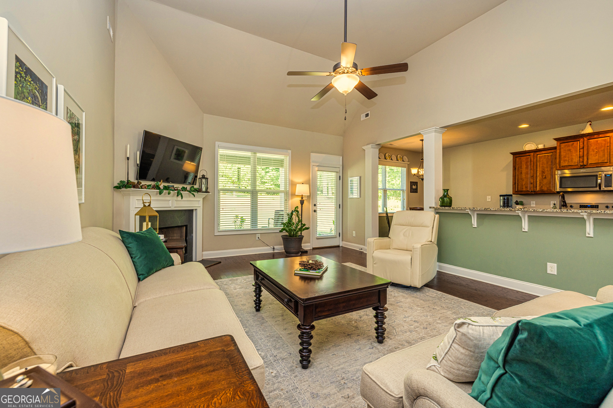 Senoia, Georgia 30276, United States, 4 Bedrooms Bedrooms, ,3 BathroomsBathrooms,Residential,Active,184543