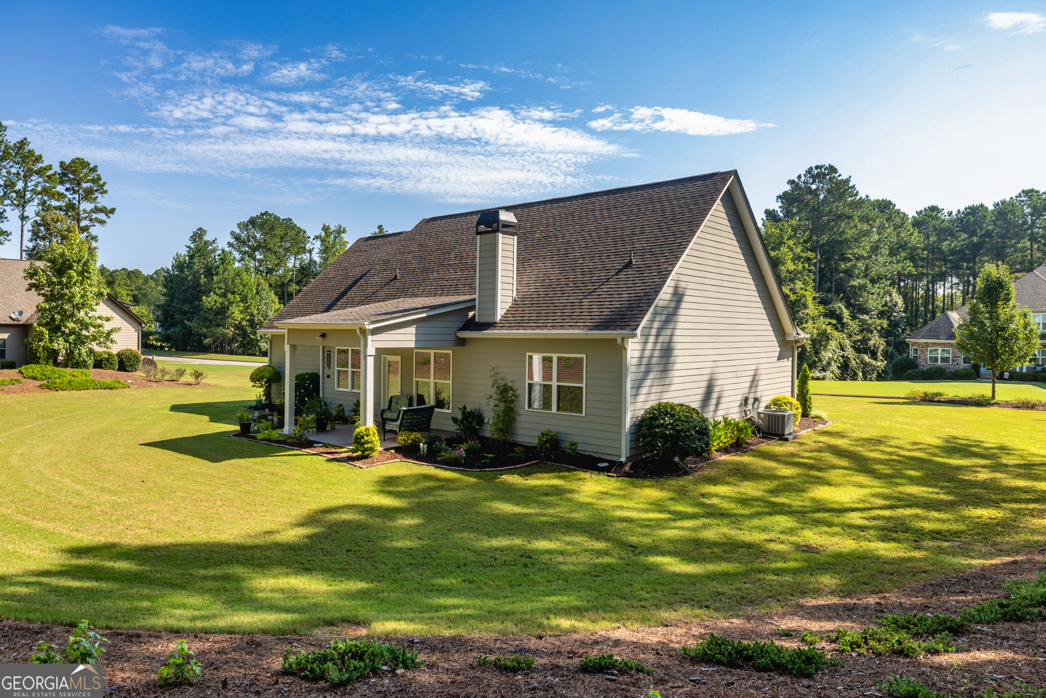 Senoia, Georgia 30276, United States, 4 Bedrooms Bedrooms, ,3 BathroomsBathrooms,Residential,Active,184543