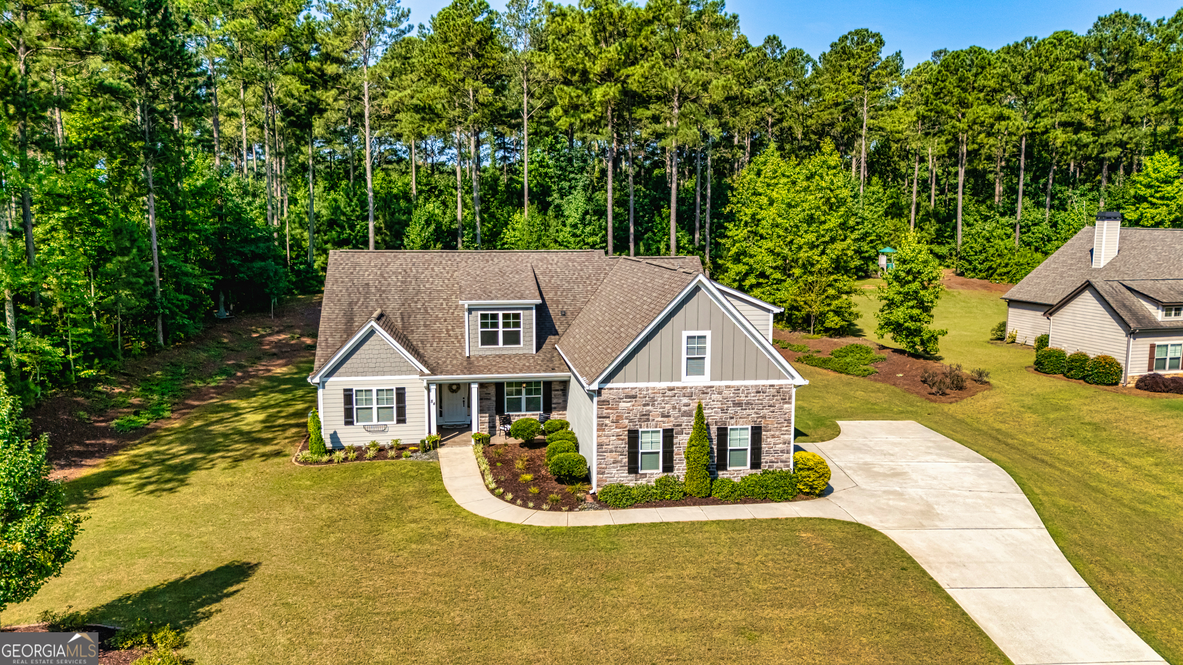 Senoia, Georgia 30276, United States, 4 Bedrooms Bedrooms, ,3 BathroomsBathrooms,Residential,Active,184543