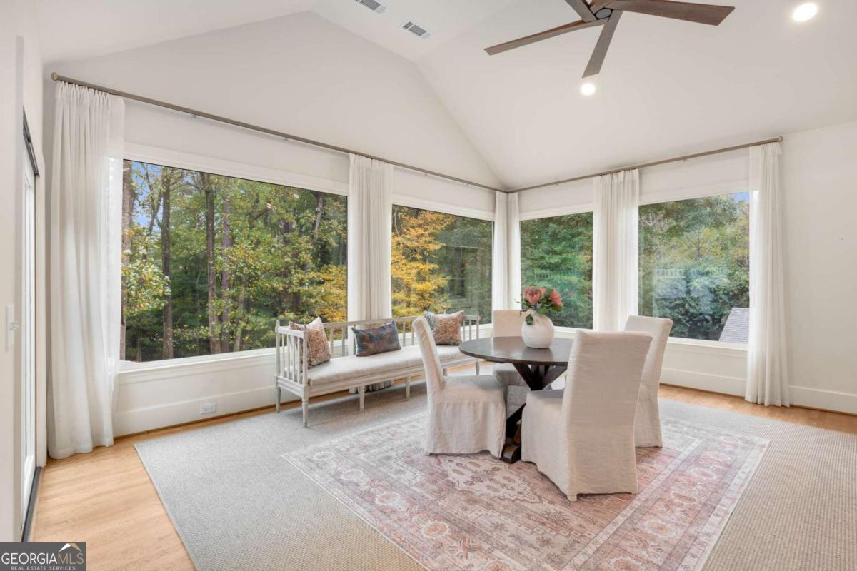 Fair Oaks Manor - Residential