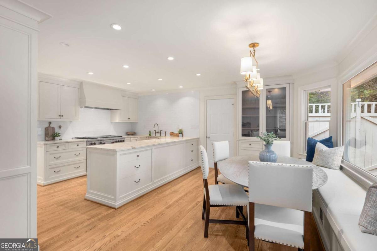 Fair Oaks Manor - Residential