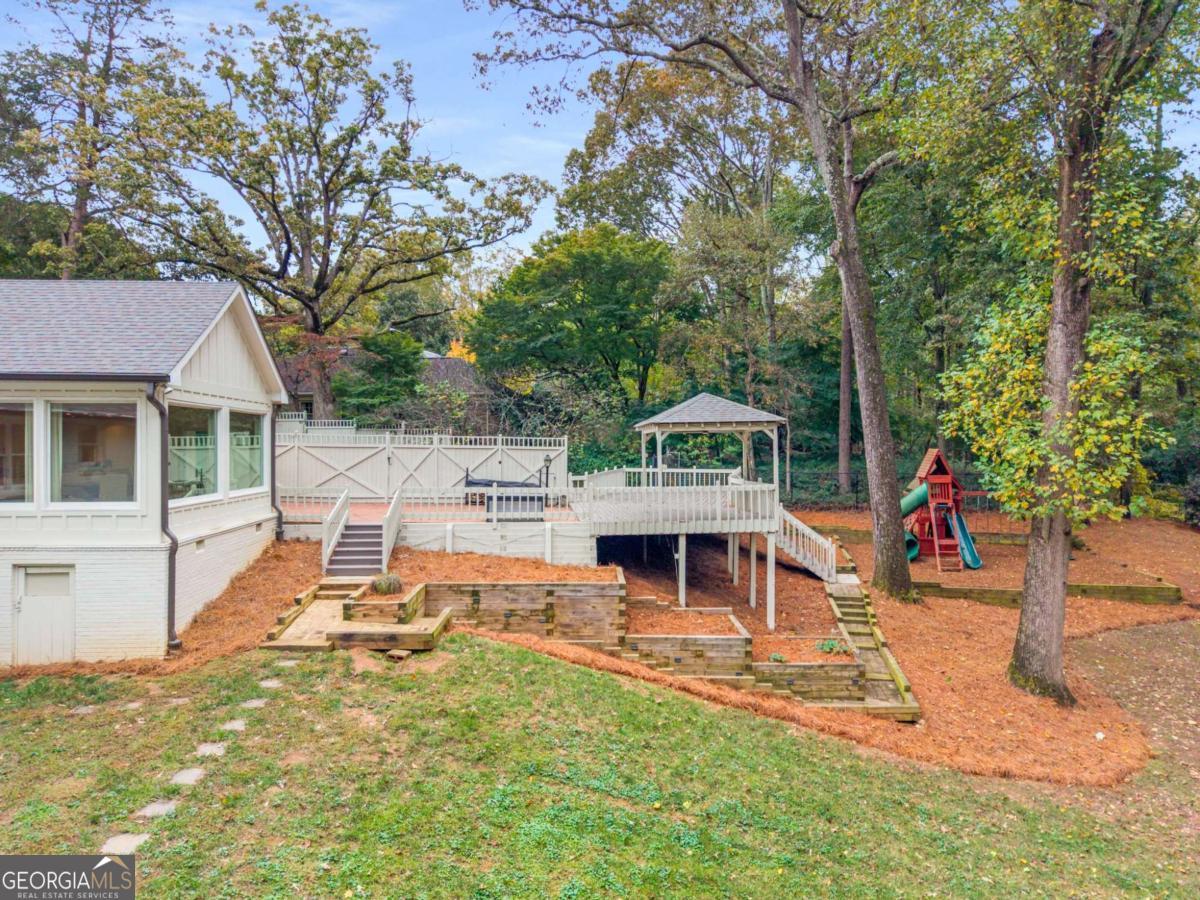 Fair Oaks Manor - Residential