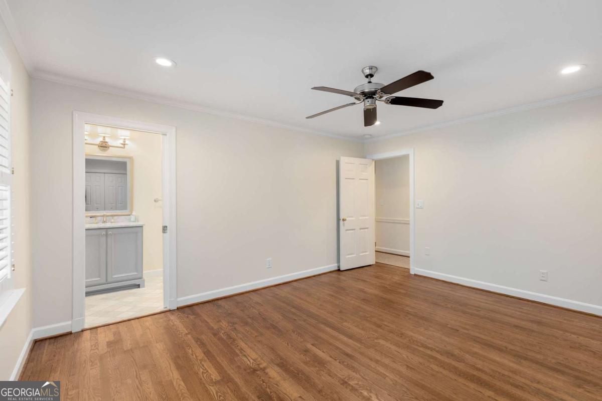 Fair Oaks Manor - Residential