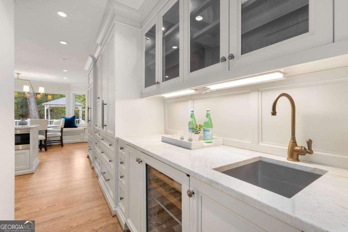 Fair Oaks Manor - Residential