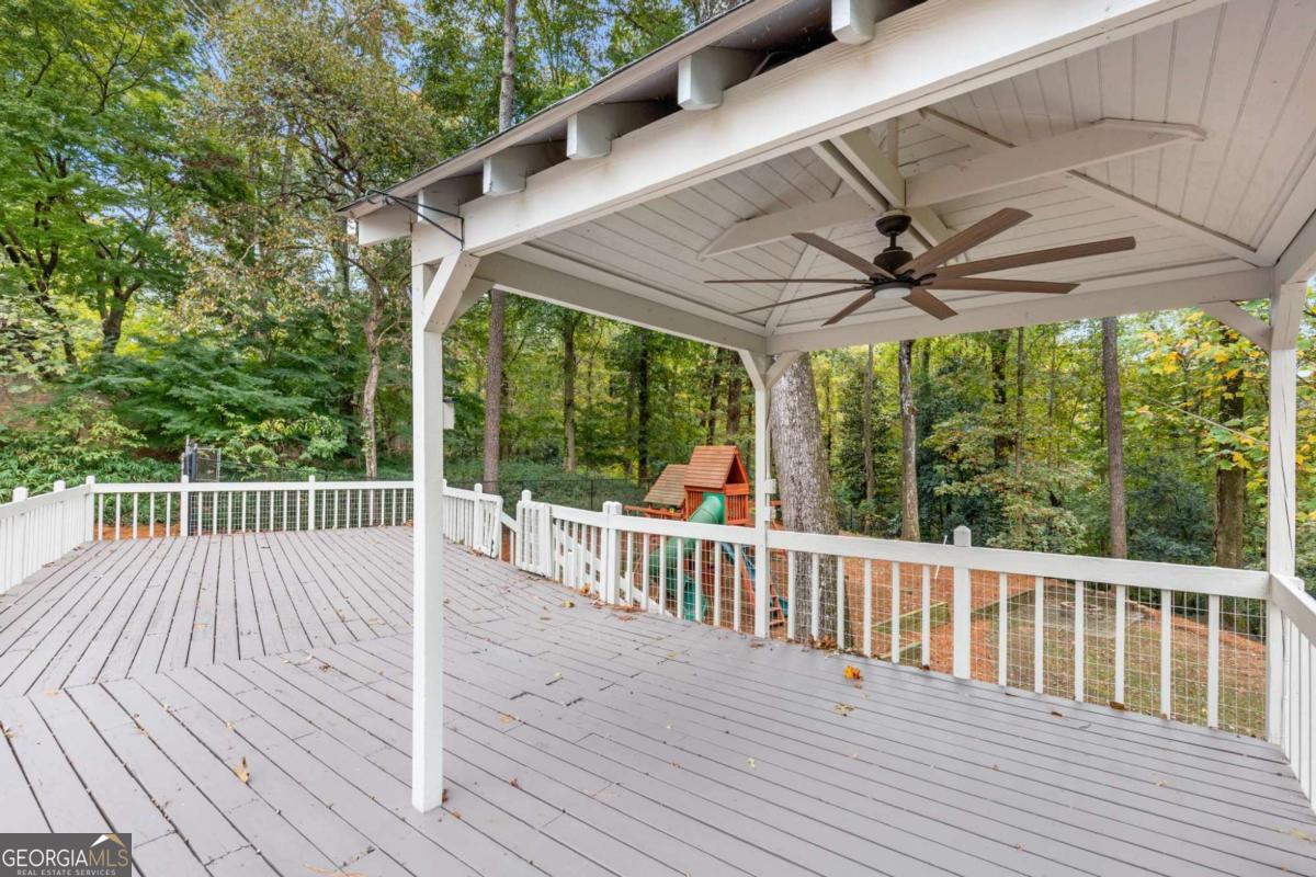 Fair Oaks Manor - Residential