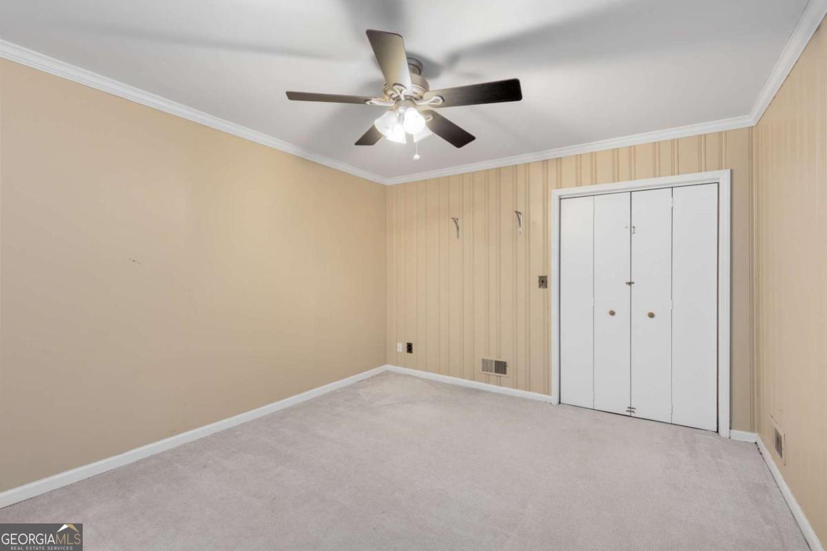 Fair Oaks Manor - Residential