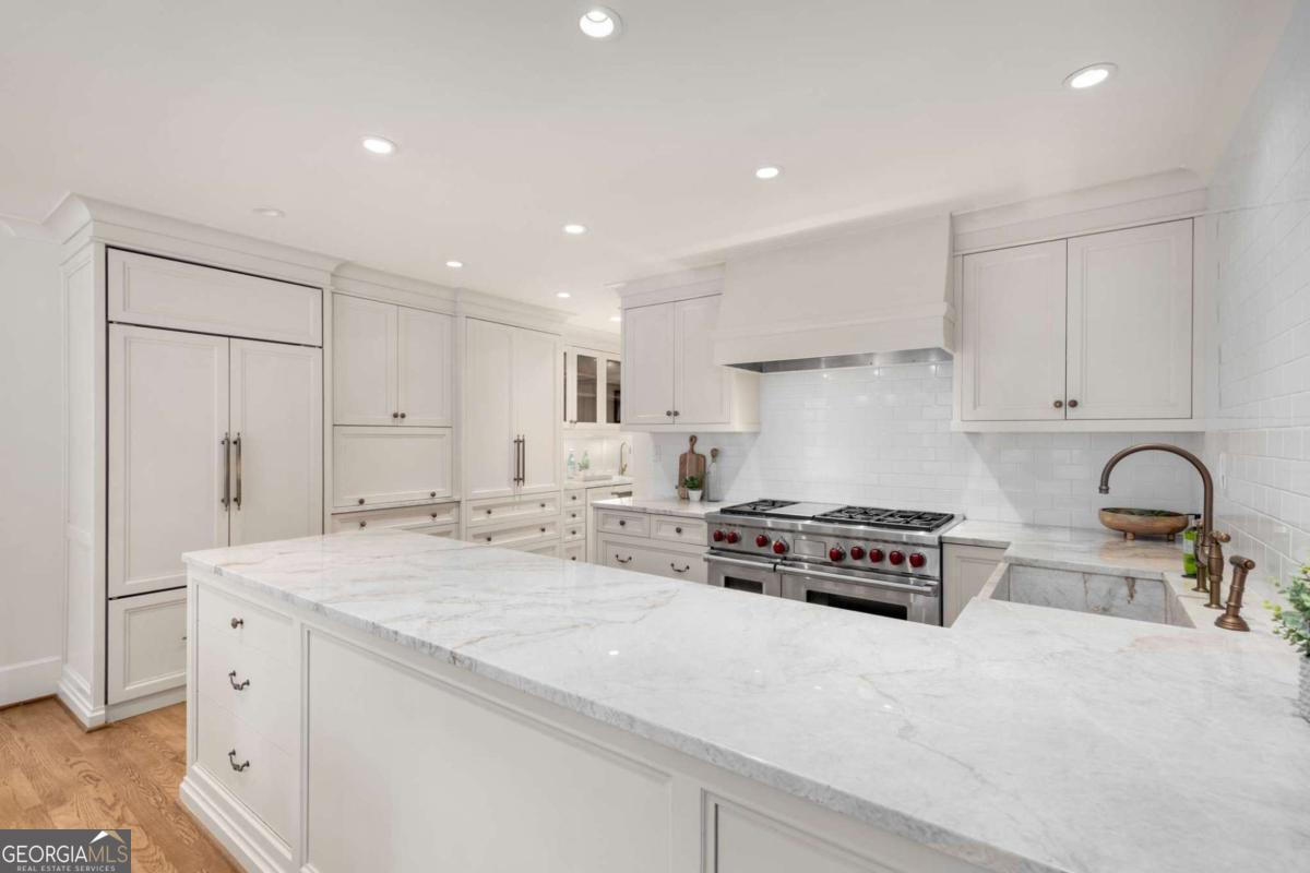 Fair Oaks Manor - Residential