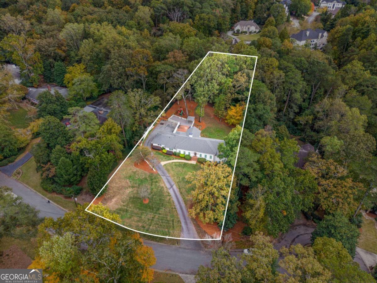 Fair Oaks Manor - Residential