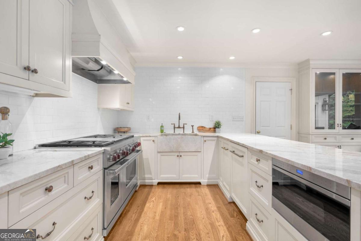 Fair Oaks Manor - Residential