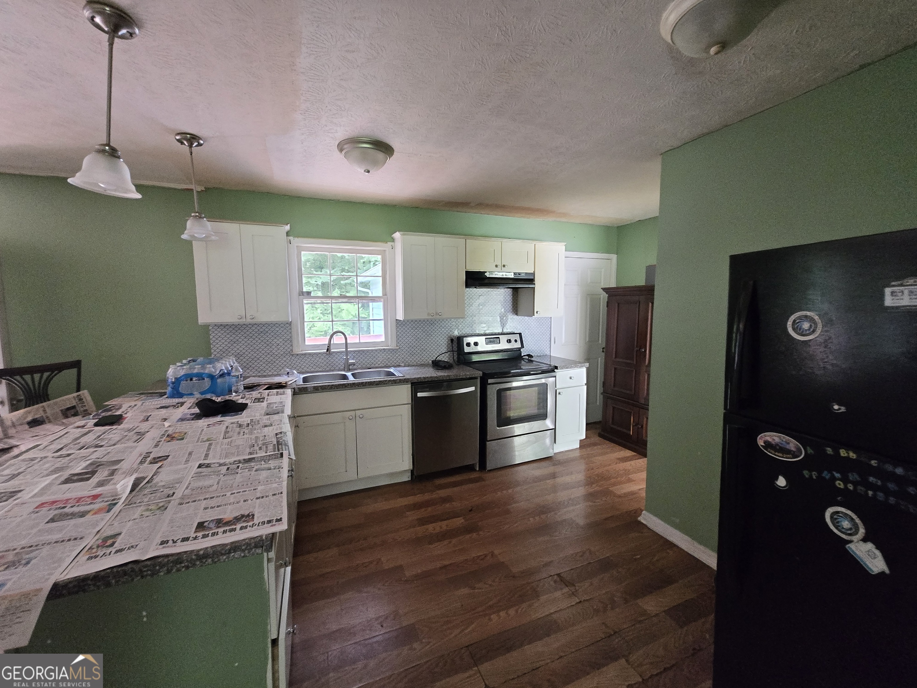 2515 Windmere DR