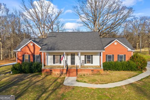 568 Hunt RD Martin GA 30557