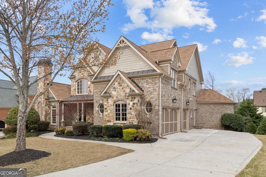 Photo of 2302 Walkers Glen Lane, Buford, GA 30519 (MLS # 10724701)