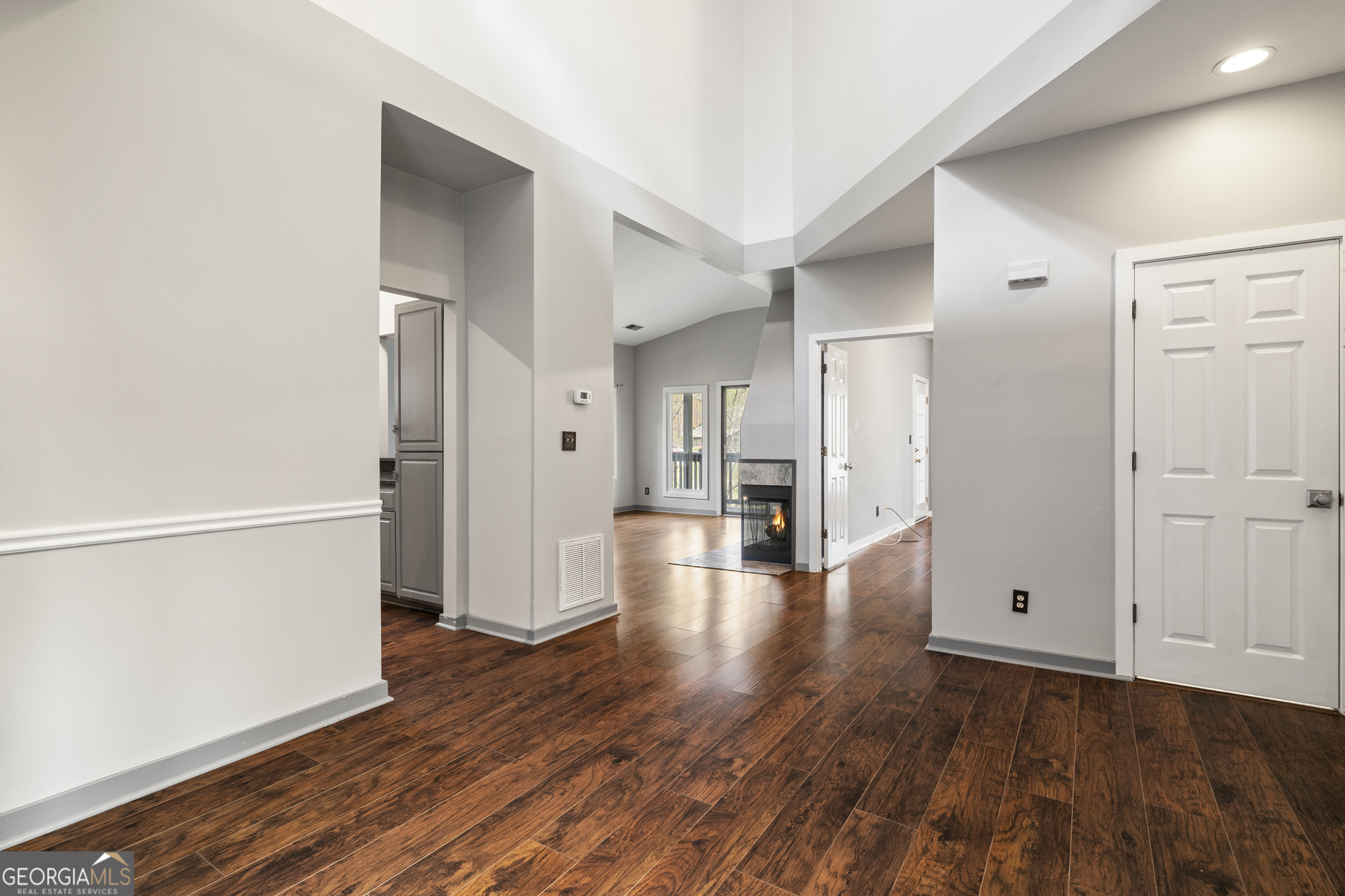 8207 Fairview BLF