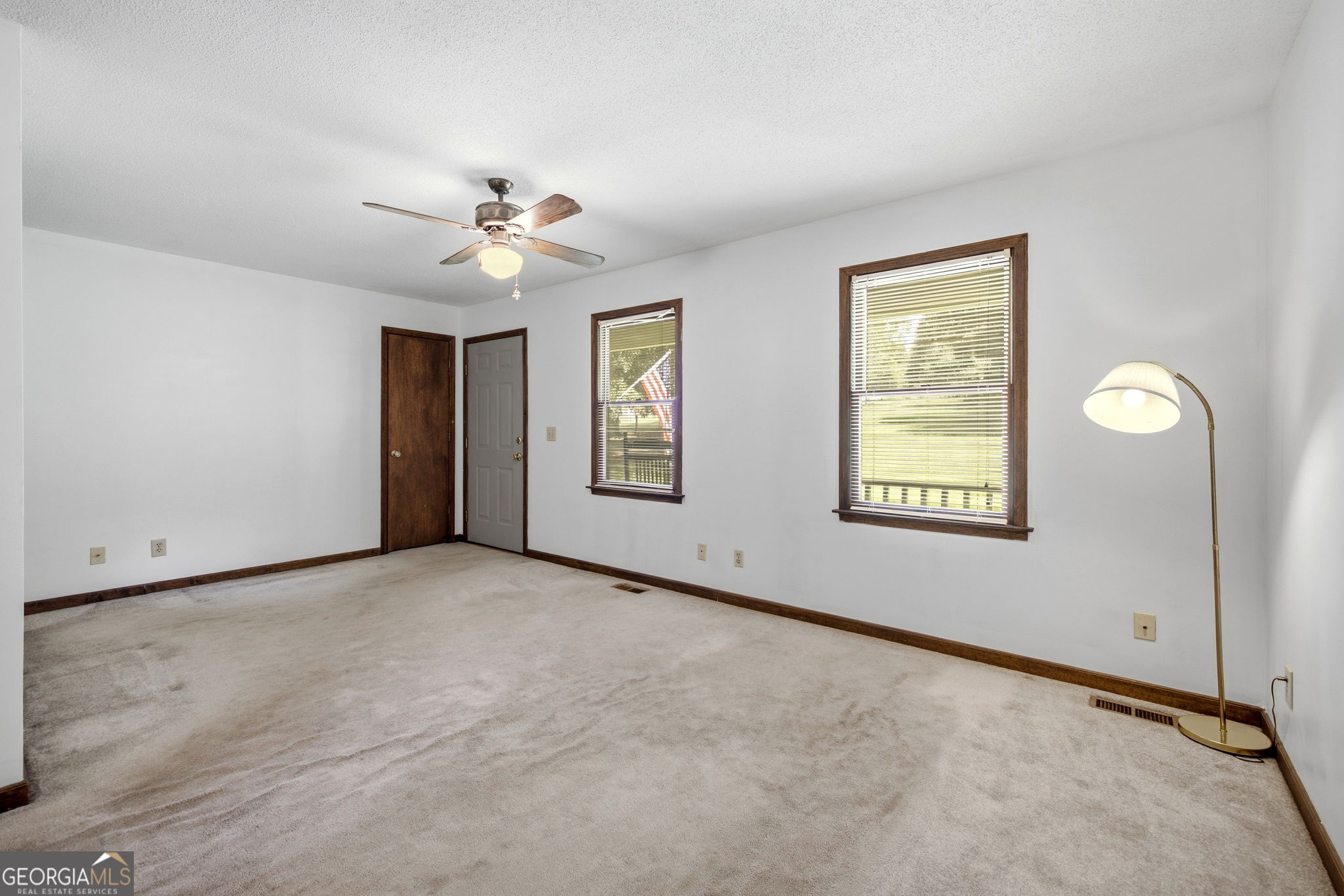 1315 White Hill School RD