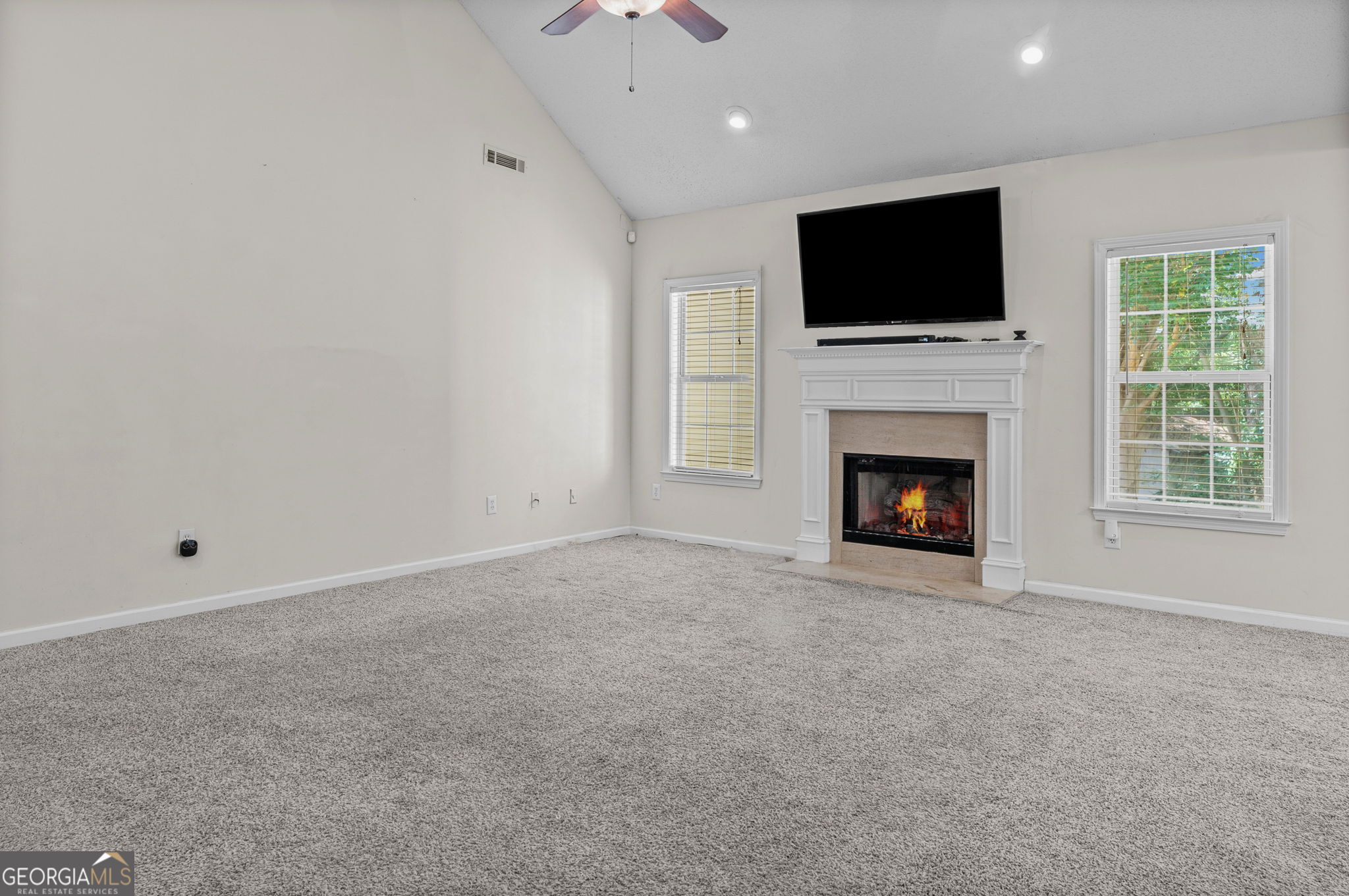120 Hemlock DR