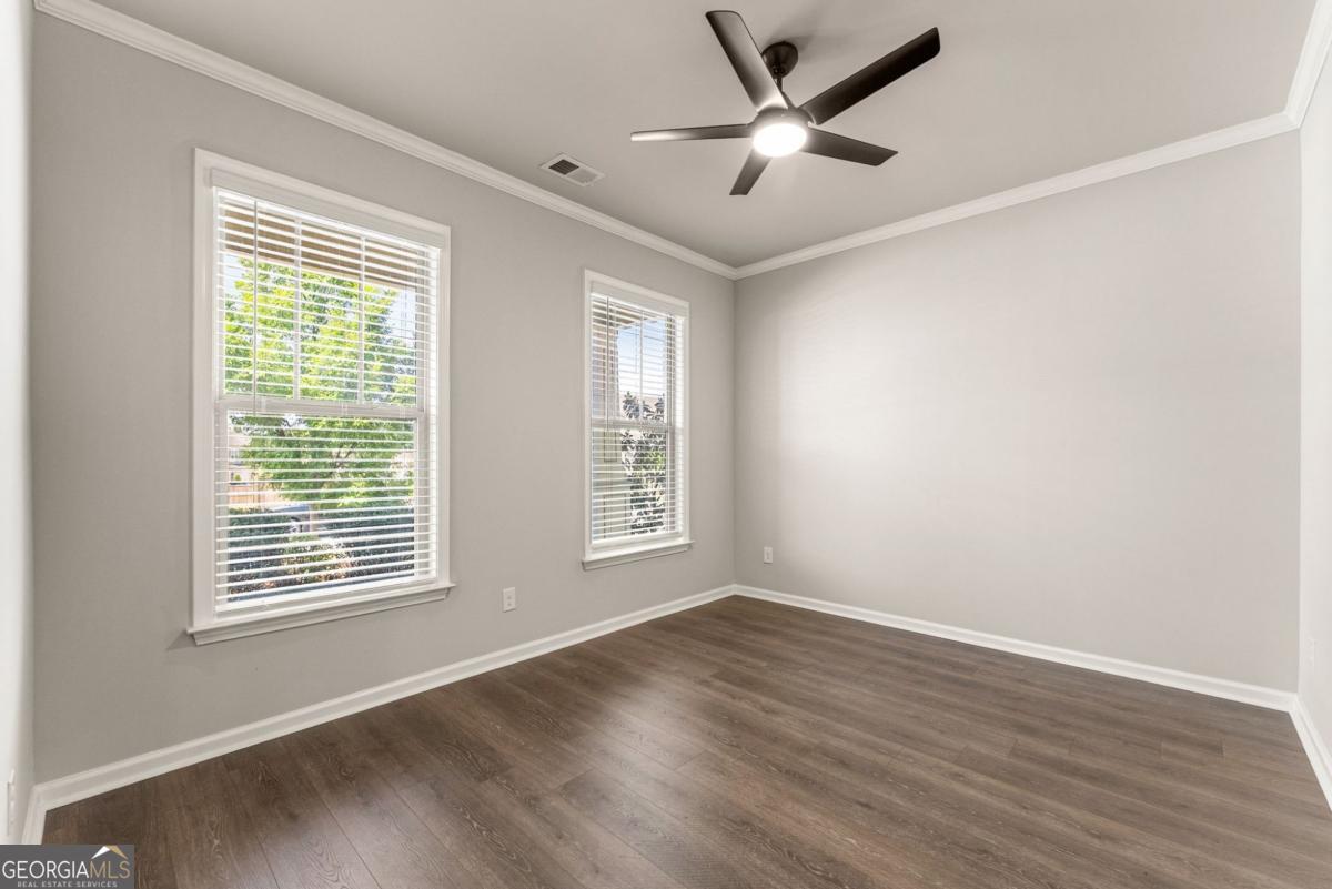 4636 Leader LN