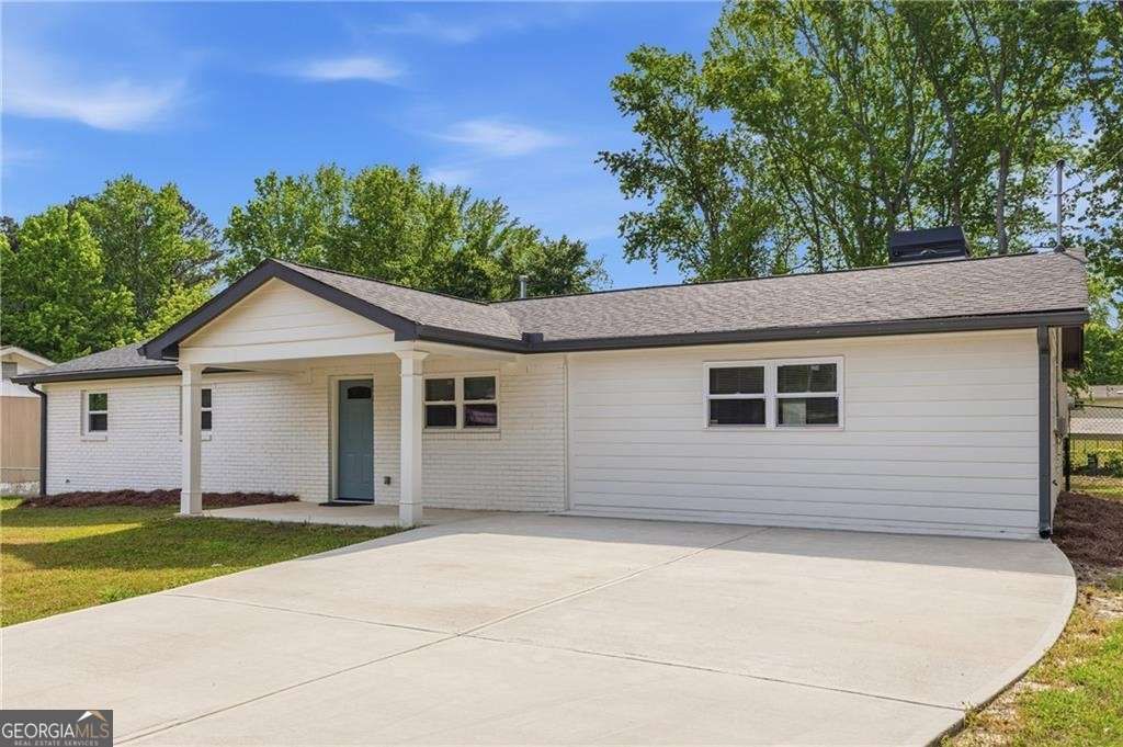 Photo of 8561 Hickory Lane, Lithia Springs, GA 30122 (MLS # 10739392)