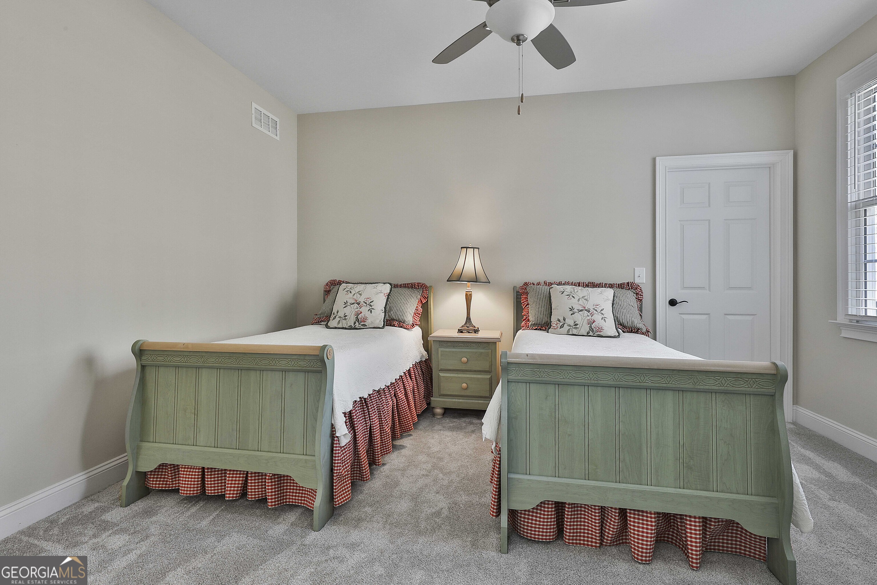 Fayetteville, Georgia 30215, United States, 4 Bedrooms Bedrooms, ,4 BathroomsBathrooms,Residential,Pending,2781