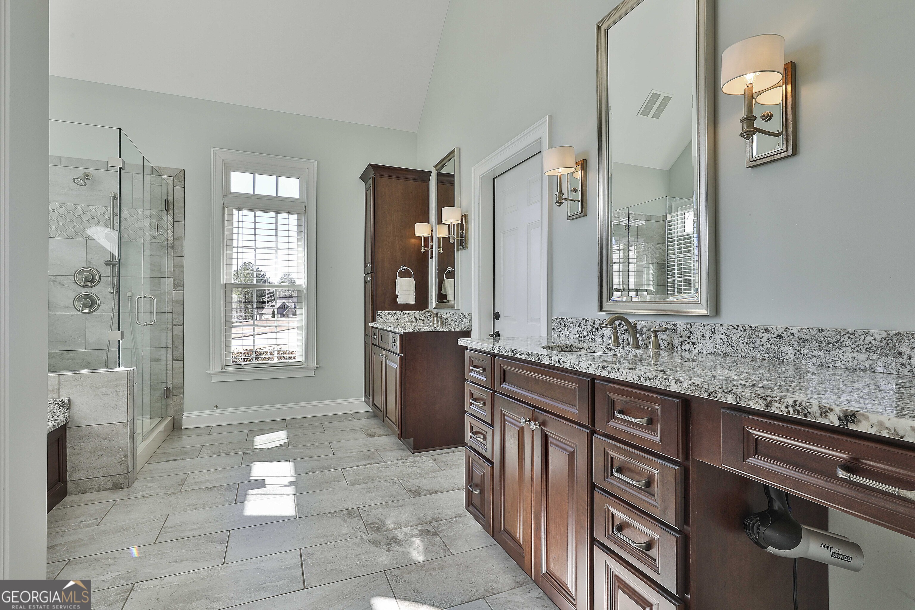 Fayetteville, Georgia 30215, United States, 4 Bedrooms Bedrooms, ,4 BathroomsBathrooms,Residential,Pending,2781