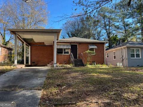 Photo of 1168 Dolphin Drive SW, Atlanta, GA 30311 (MLS # 10660447)