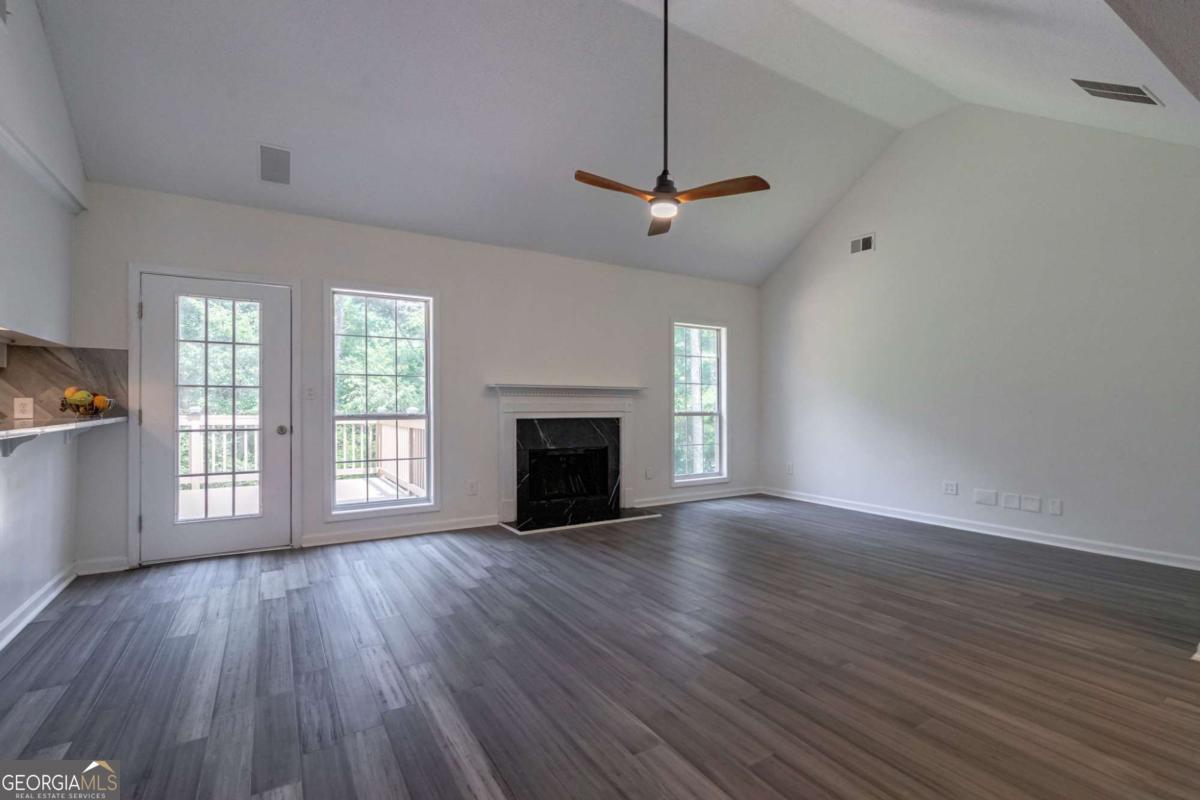 412 Ellerbe DR
