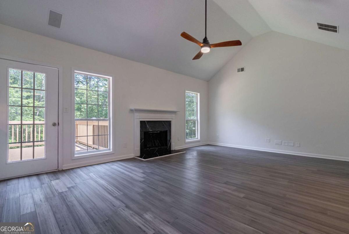 412 Ellerbe DR