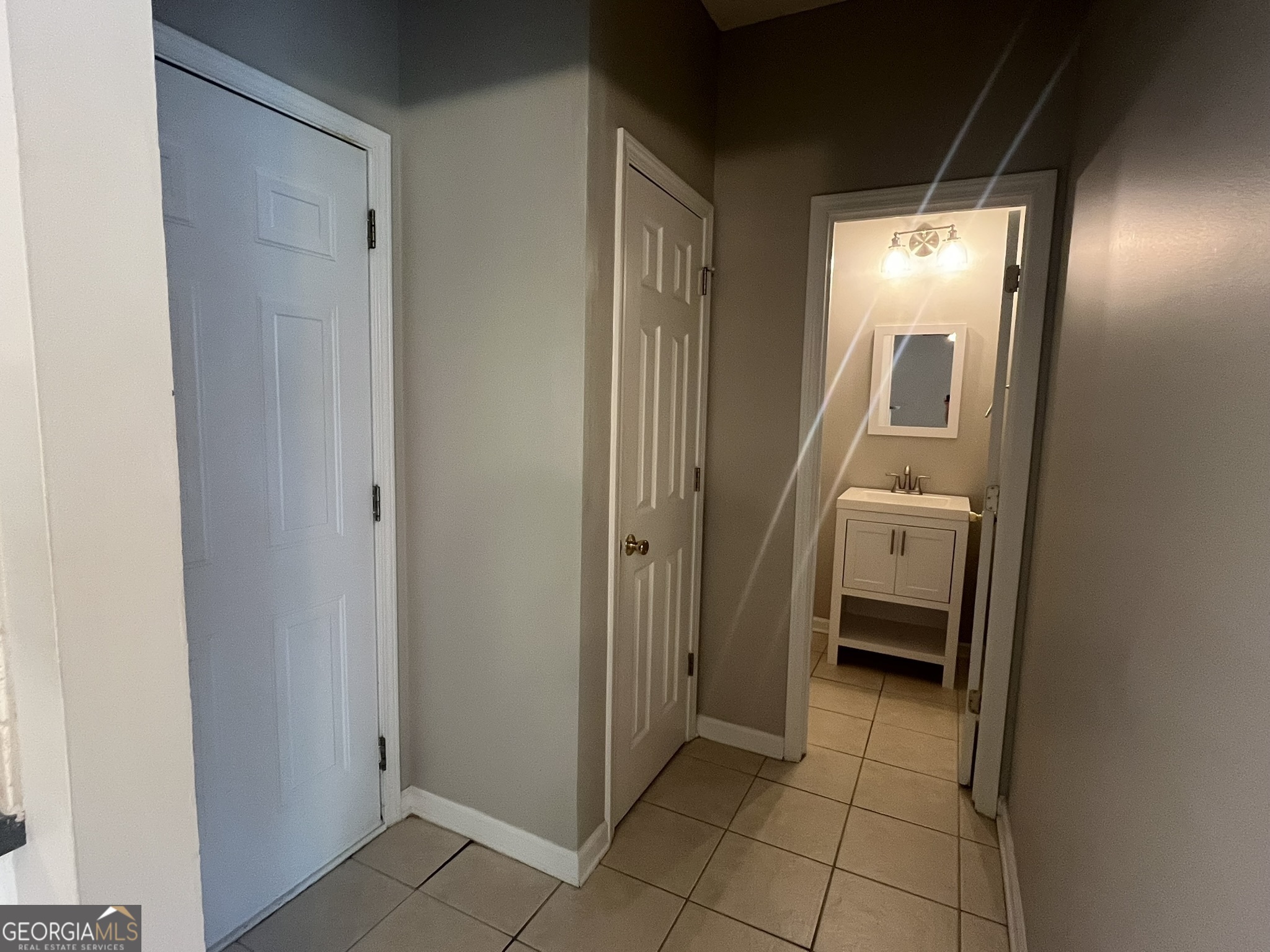 Lauren Hall - Residential Lease