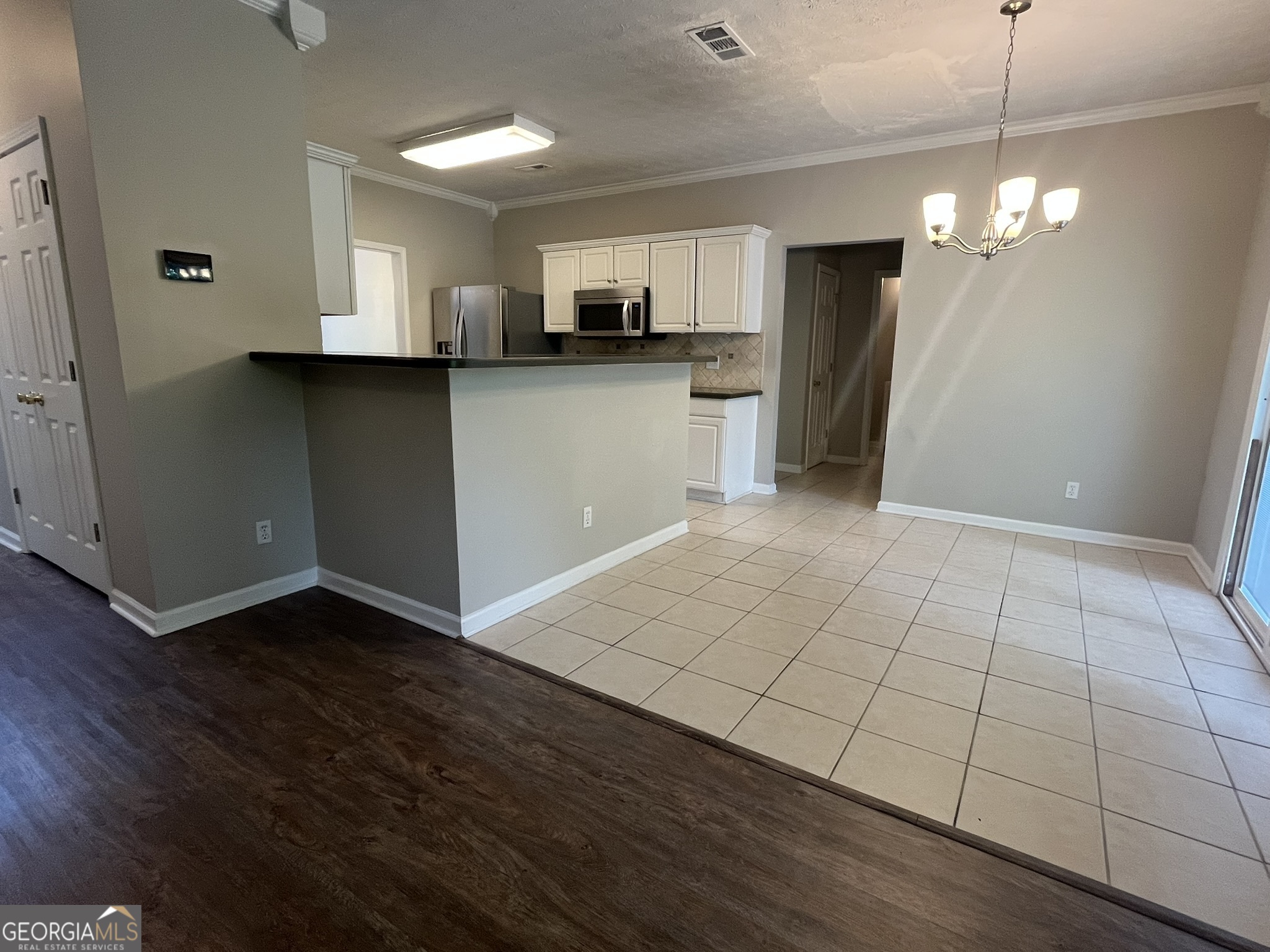 Lauren Hall - Residential Lease