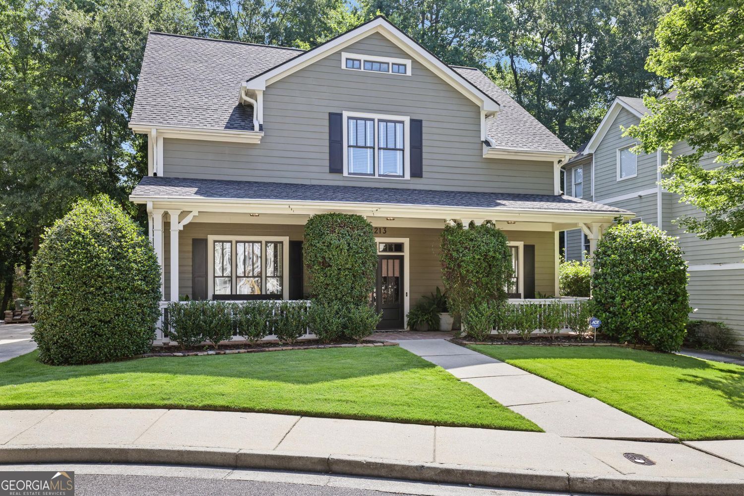 2213 Parkview CT NW