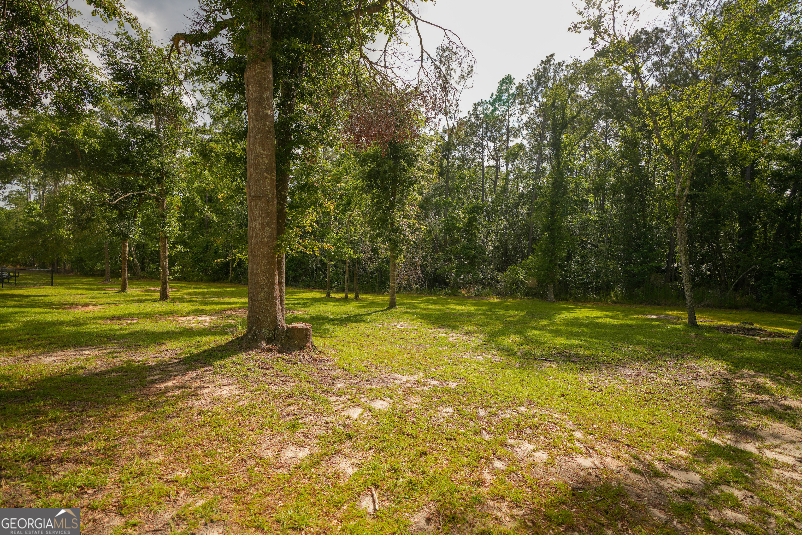 1615 James Wilson DR