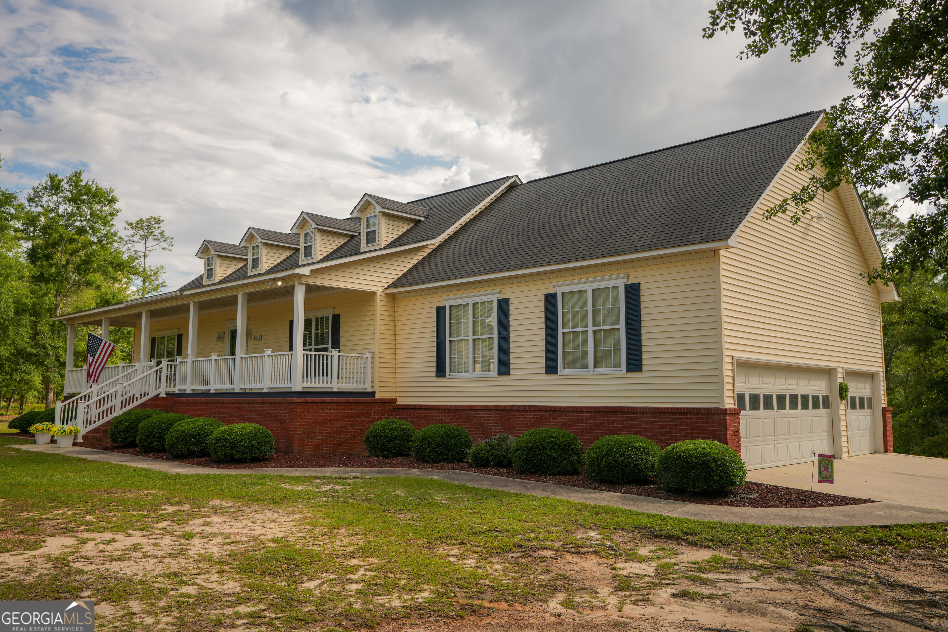 1615 James Wilson DR