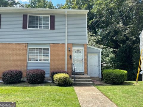 Photo of 405 SW Fairburn Road SW # 0027, Atlanta, GA 30331 (MLS # 10742039)