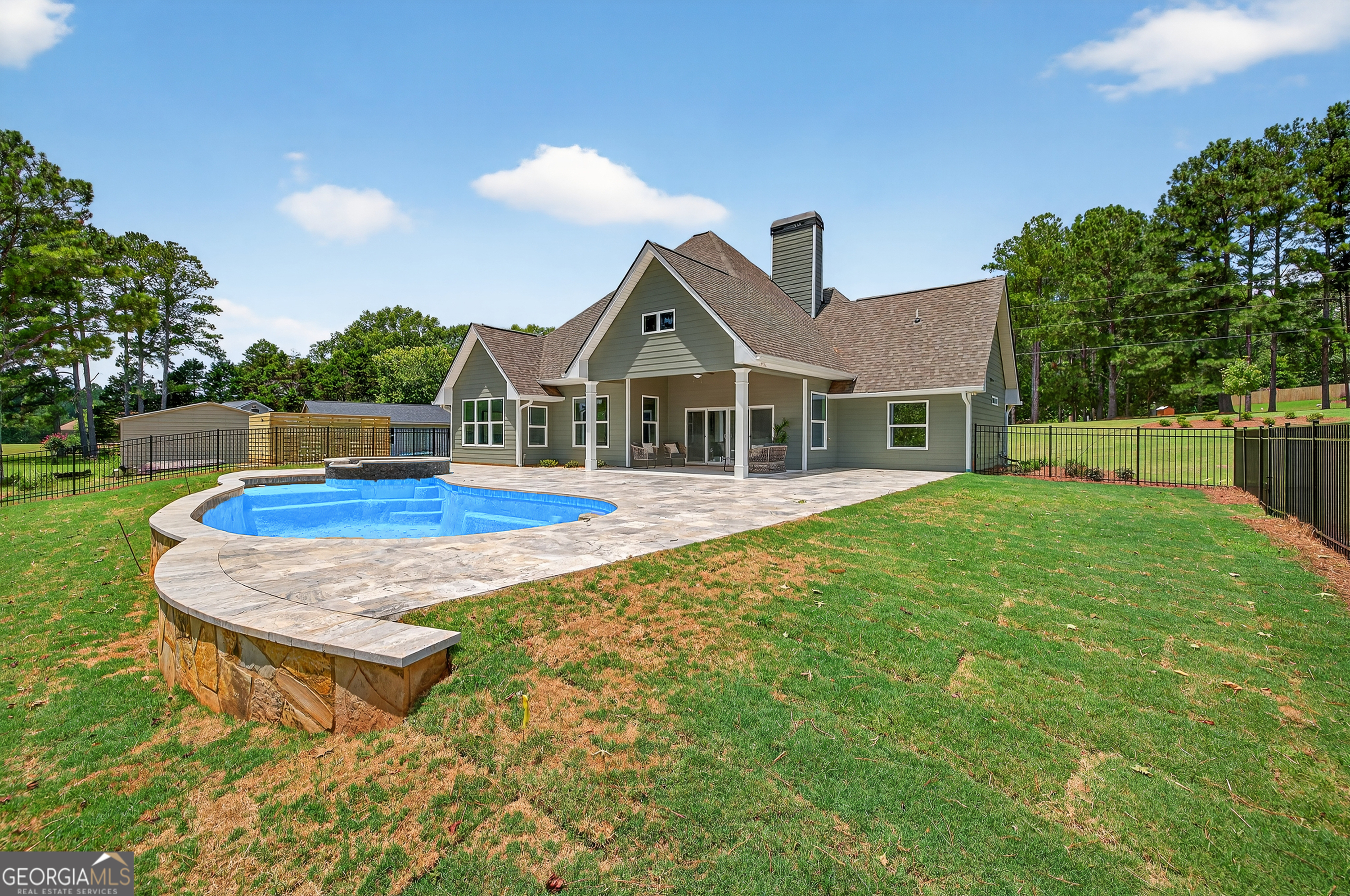 1050 Sugar Hill DR