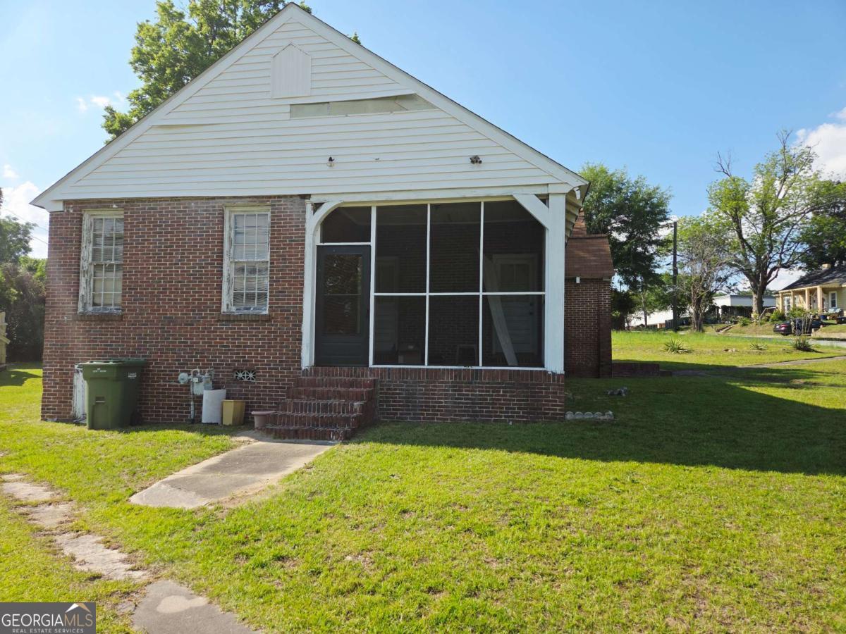 1165 Tate DR