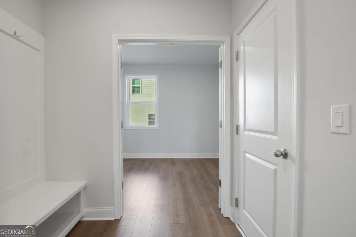 5105 Hillside Haven DR SW