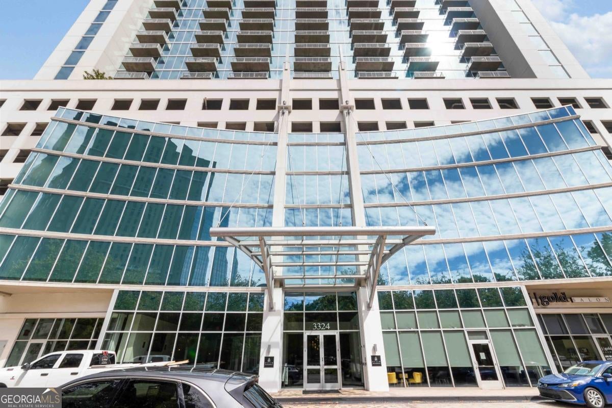 3324 Peachtree RD NE 815
