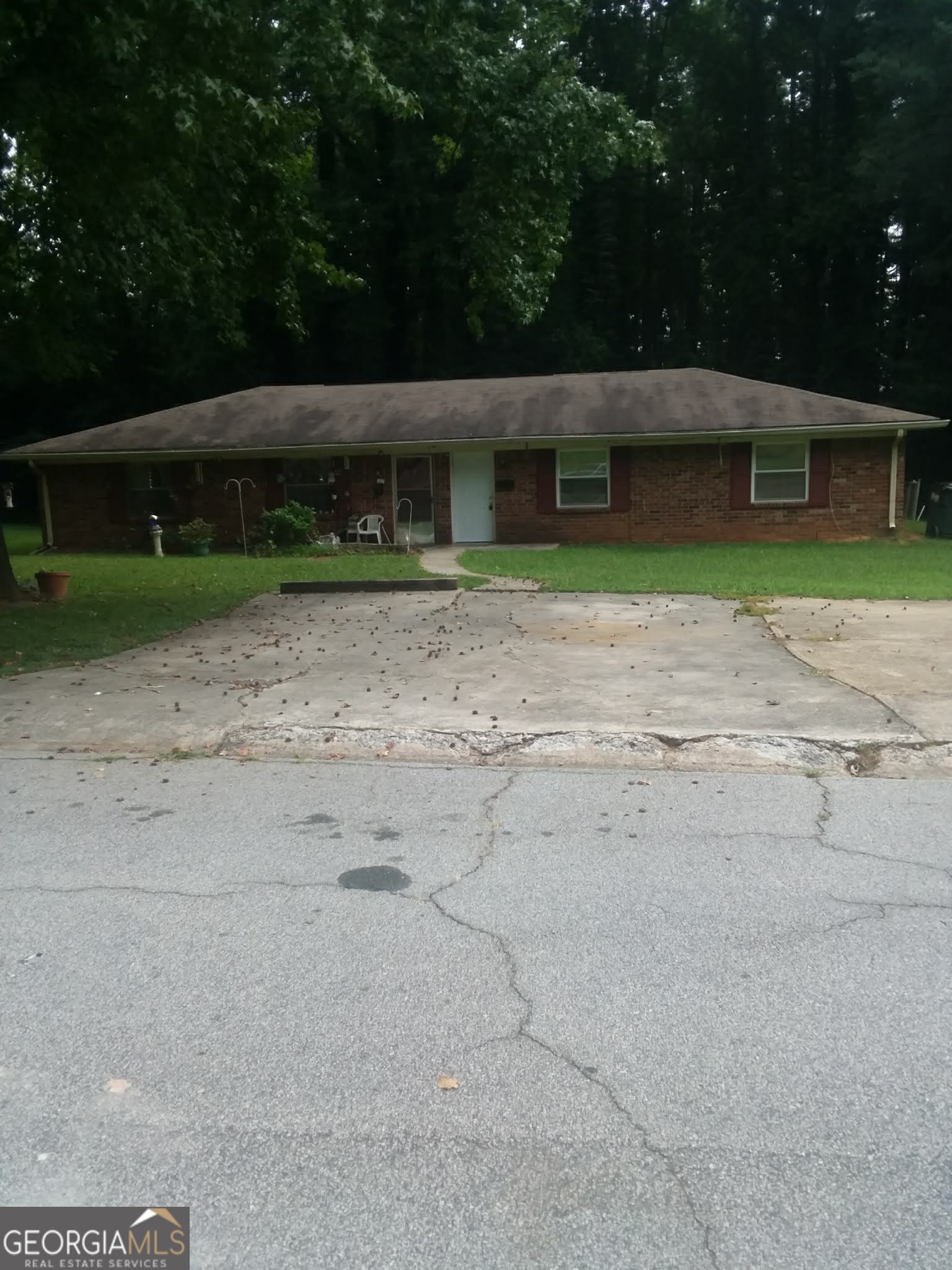 Photo 1 of 20 — 112 Burkshire CT B, Jonesboro, GA 30236