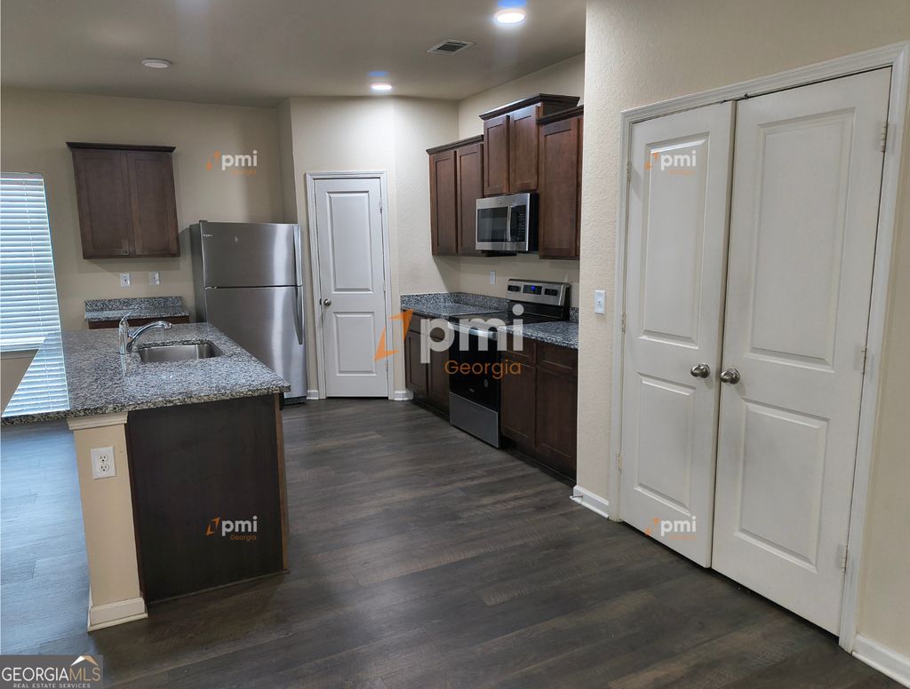 Photo of 101 Cypress Point, Cartersville, GA 30120 (MLS # 10704140)