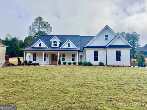 Photo of 105 West Lake Boulevard, Carrollton, GA 30116 (MLS # 10597484)