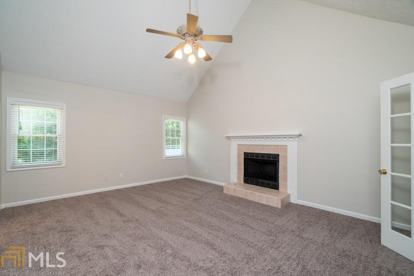 Huntcliff - Residential