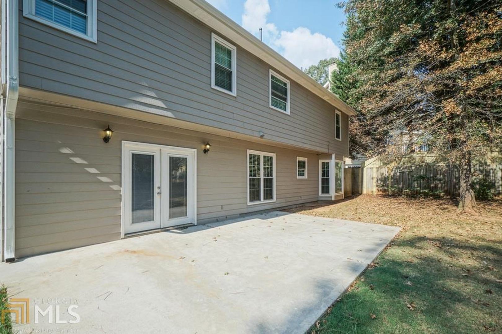 Huntcliff - Residential