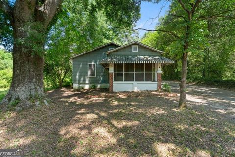 Photo of 122 Rudy Street NE, Rome, GA 30161 (MLS # 10793228)