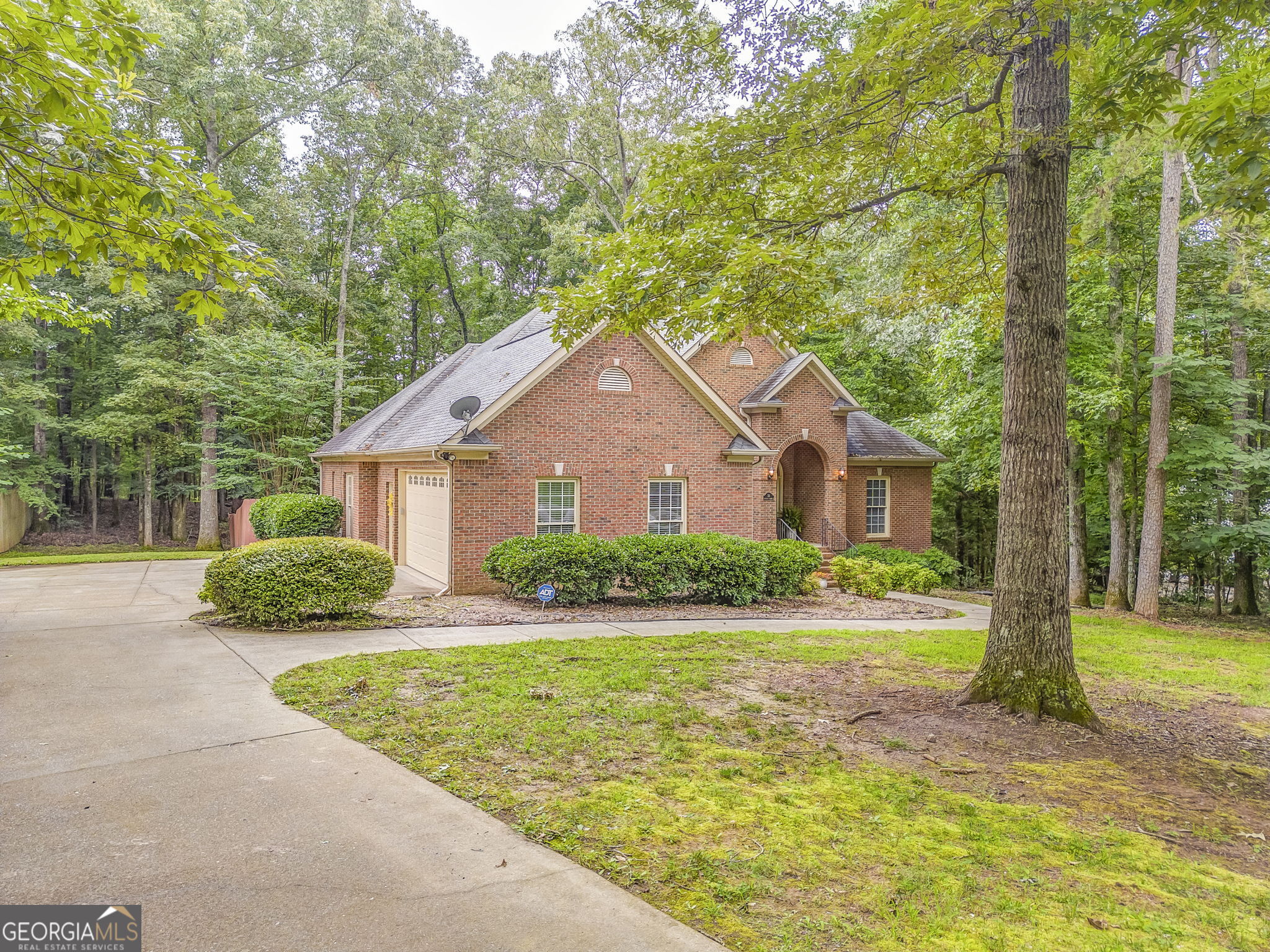 33 Mountain Creek DR SE