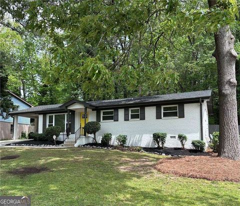 Photo of 4396 Greenleaf Circle, Atlanta, GA 30331 (MLS # 10799100)